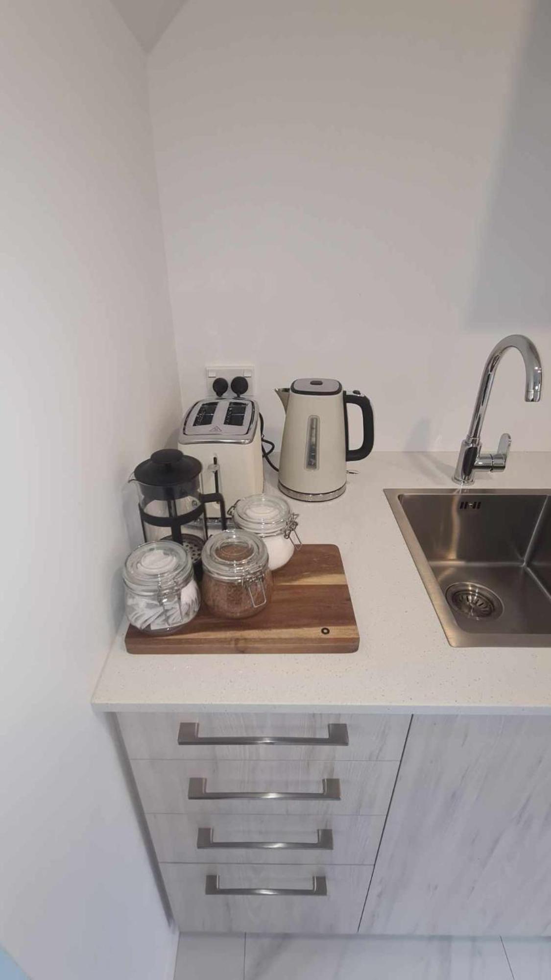 Cute On Cashel 10 Apartman Christchurch Kültér fotó